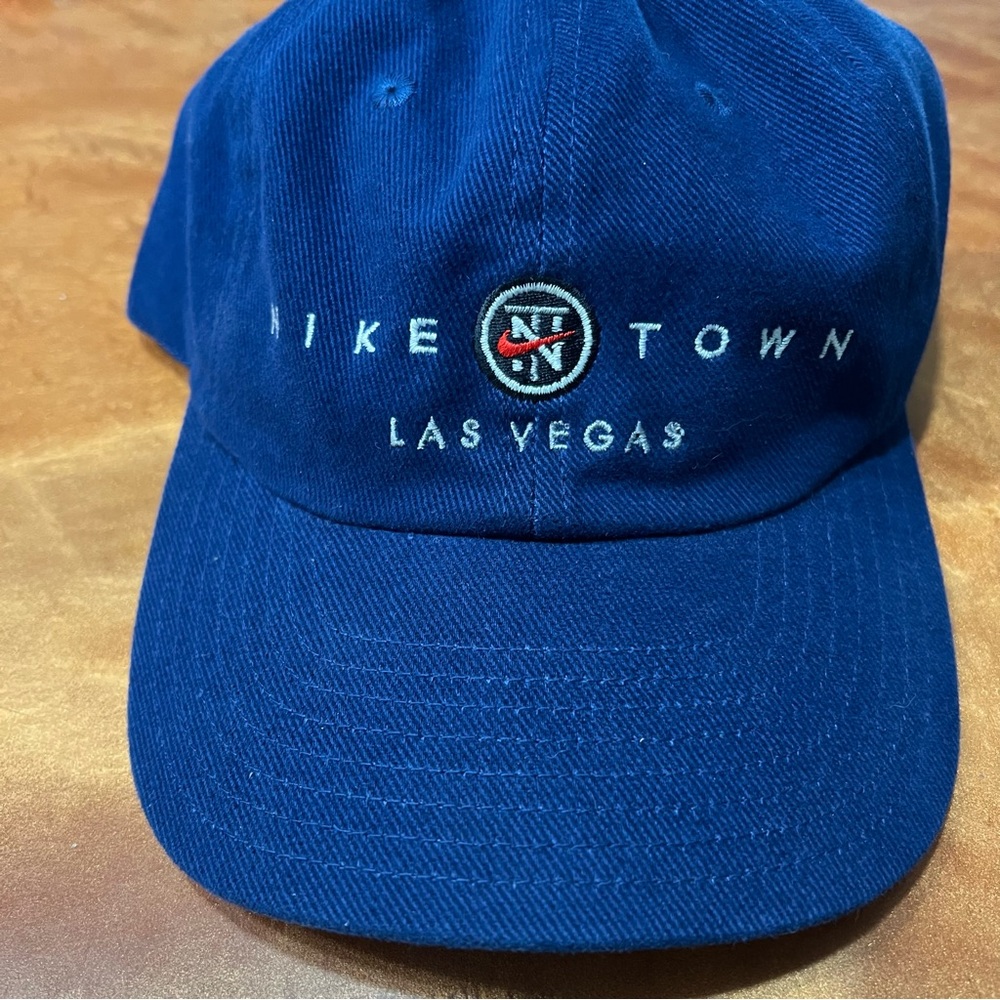 Vintage Nike Town Las Vegas Navy baseball Cap hat Htf corduroy Taiwan